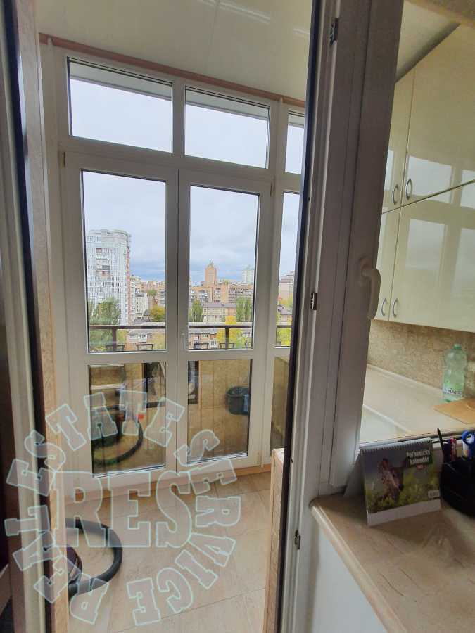 Аренда 3-комнатной квартиры 150 м², Уликовая ул., Тургенєвська, 28а-30а