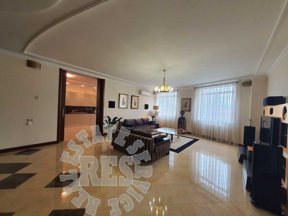 Аренда 3-комнатной квартиры 150 м², Уликовая ул., Тургенєвська, 28а-30а