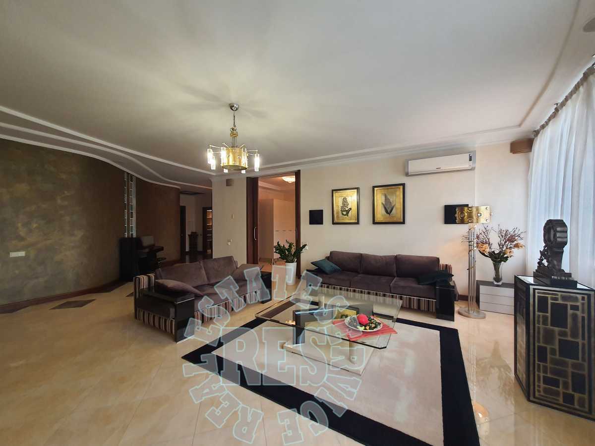 Аренда 3-комнатной квартиры 150 м², Уликовая ул., Тургенєвська, 28а-30а