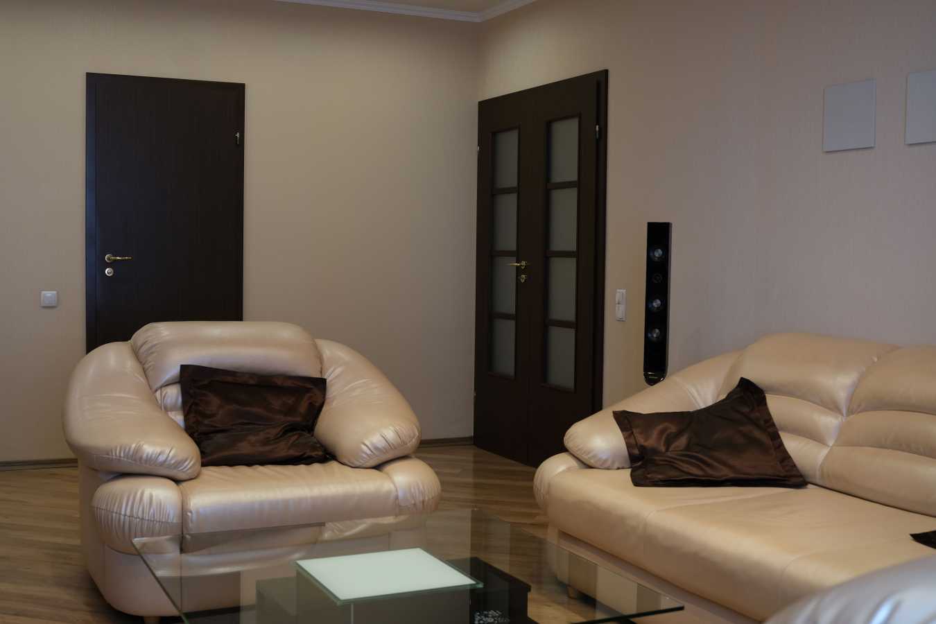 Оренда 3-кімнатної квартири 116.7 м², Урлівська вул., 11/44