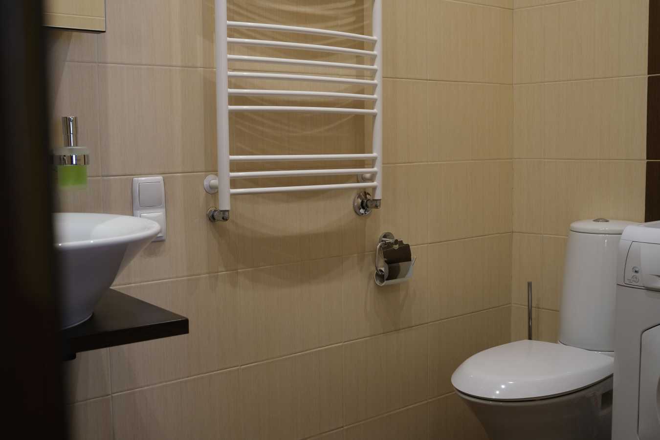 Оренда 3-кімнатної квартири 116.7 м², Урлівська вул., 11/44