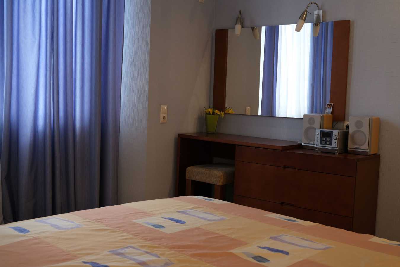 Оренда 3-кімнатної квартири 116.7 м², Урлівська вул., 11/44