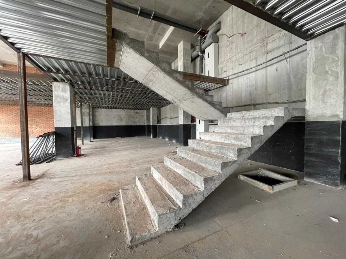 Аренда другого торгового помещения 590 м², Михаила Максимовича ул., 26