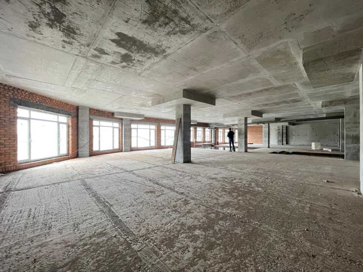 Аренда другого торгового помещения 590 м², Михаила Максимовича ул., 26