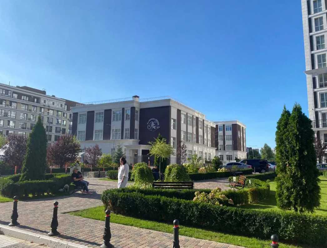 Аренда другого торгового помещения 93 м², Михаила Максимовича ул., 26