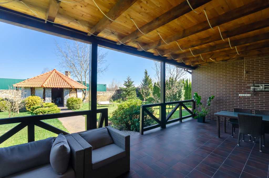 Продажа коттеджа 255 м², улица Садова, 47