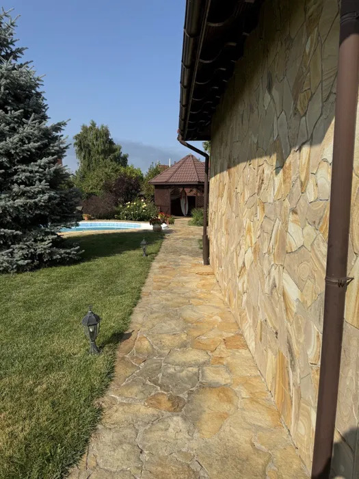 Оренда будинку 280 м²