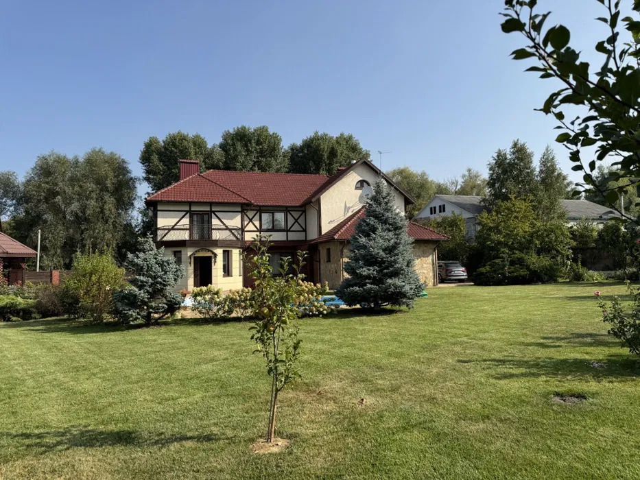 Оренда будинку 280 м²