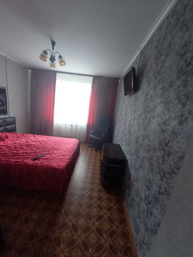 Аренда 2-комнатной квартиры 73 м², Днепровская наб., 25