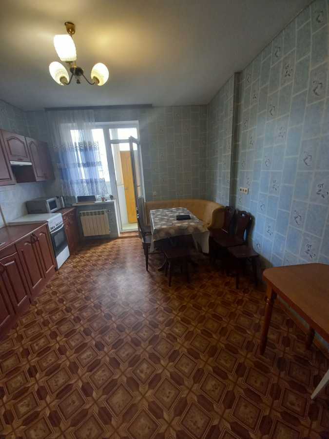 Аренда 2-комнатной квартиры 73 м², Днепровская наб., 25