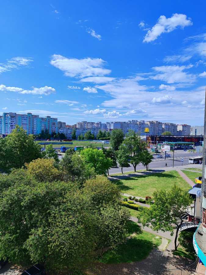 Продажа 2-комнатной квартиры 52 м², Соборности просп., 38А