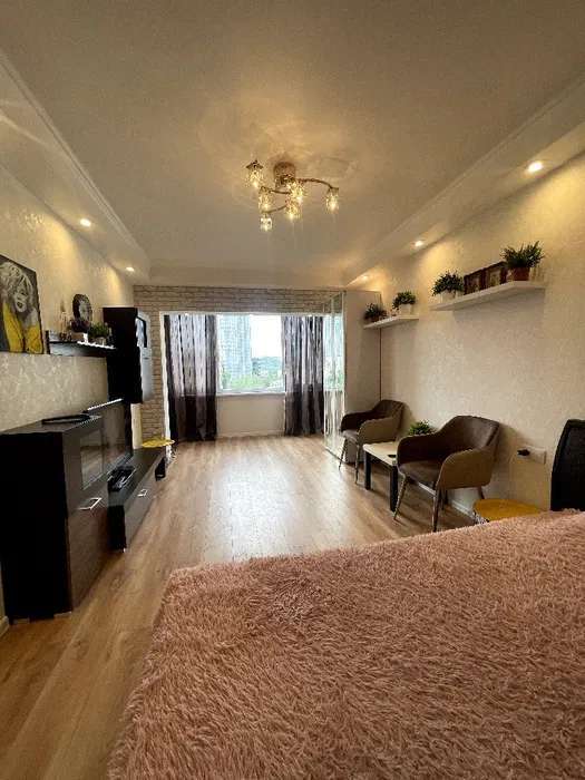 Продажа 1-комнатной квартиры 32 м², Ивана Миколайчука ул., 5