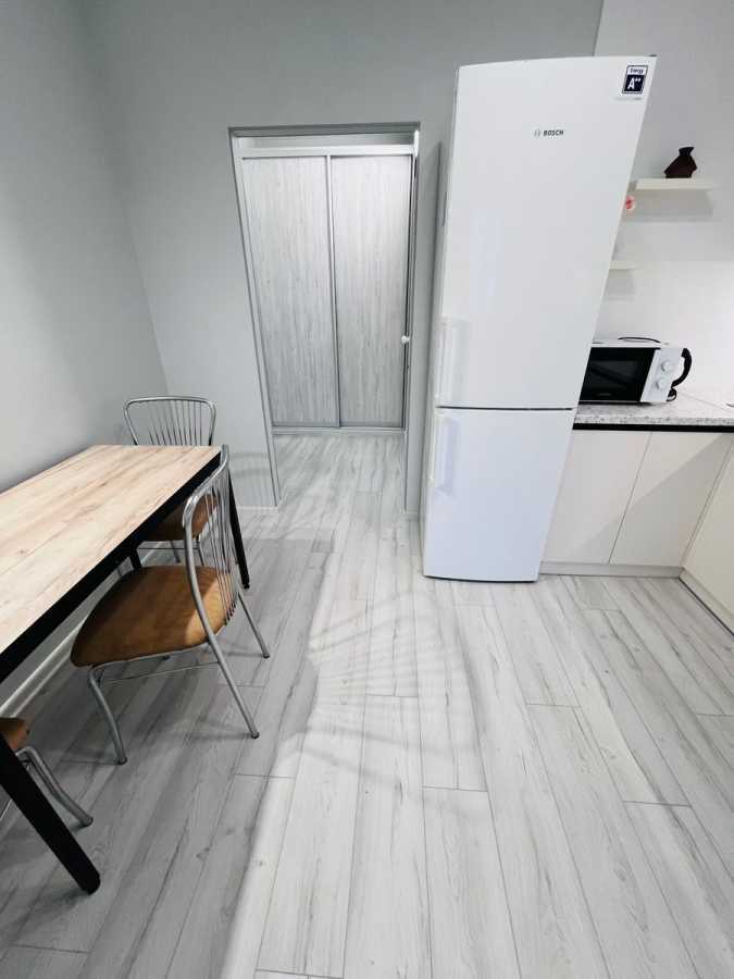 Аренда 1-комнатной квартиры 42 м², Михаила Котельникова ул., Драгоманова, 1к