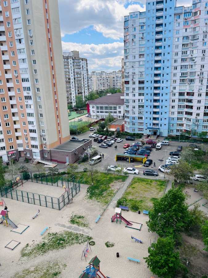 Аренда 1-комнатной квартиры 42 м², Михаила Котельникова ул., Драгоманова, 1к