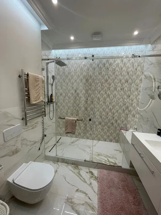 Оренда будинку 660 м², Отто Шмідта вул.