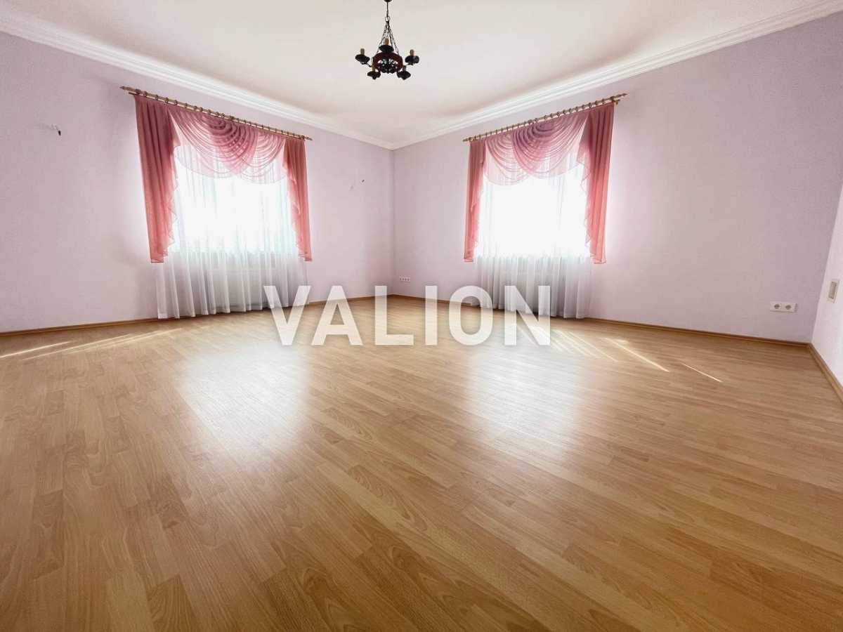Продажа дома 235.8 м², Парникова