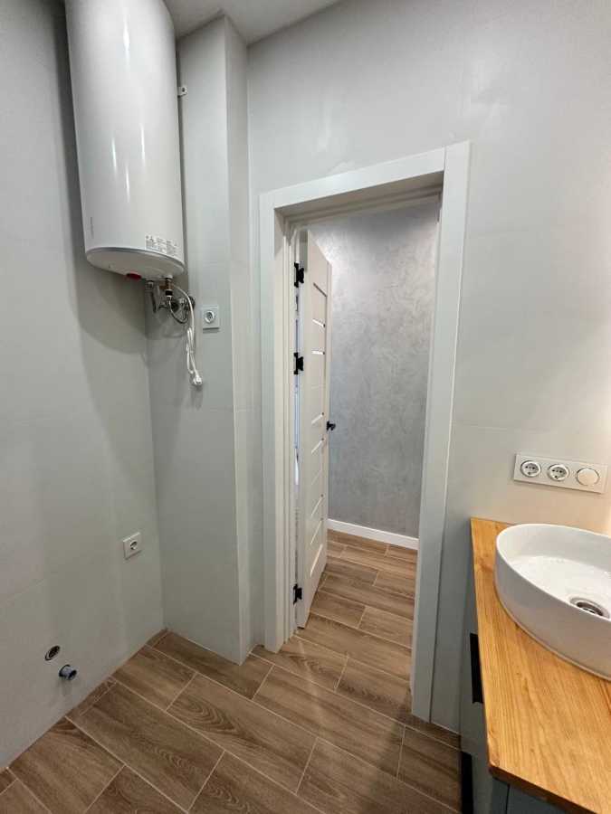 Продажа 1-комнатной квартиры 40 м², Леси Украинки ул.