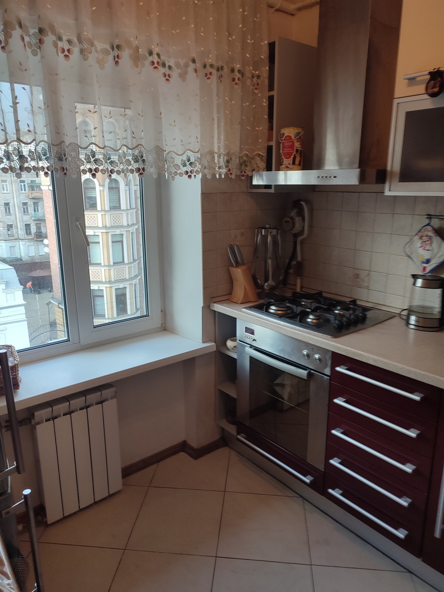 Продаж 2-кімнатної квартири 55 м², Ігорівська вул., 16