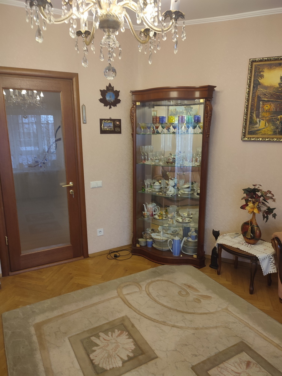Продаж 2-кімнатної квартири 55 м², Ігорівська вул., 16
