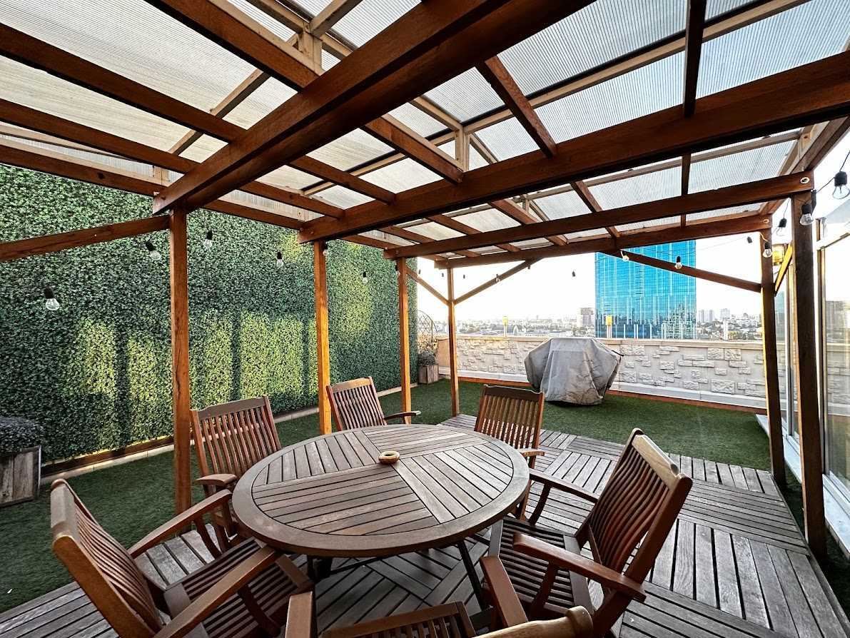 Оренда 3-кімнатної квартири 186 м², Жилянська вул., 59