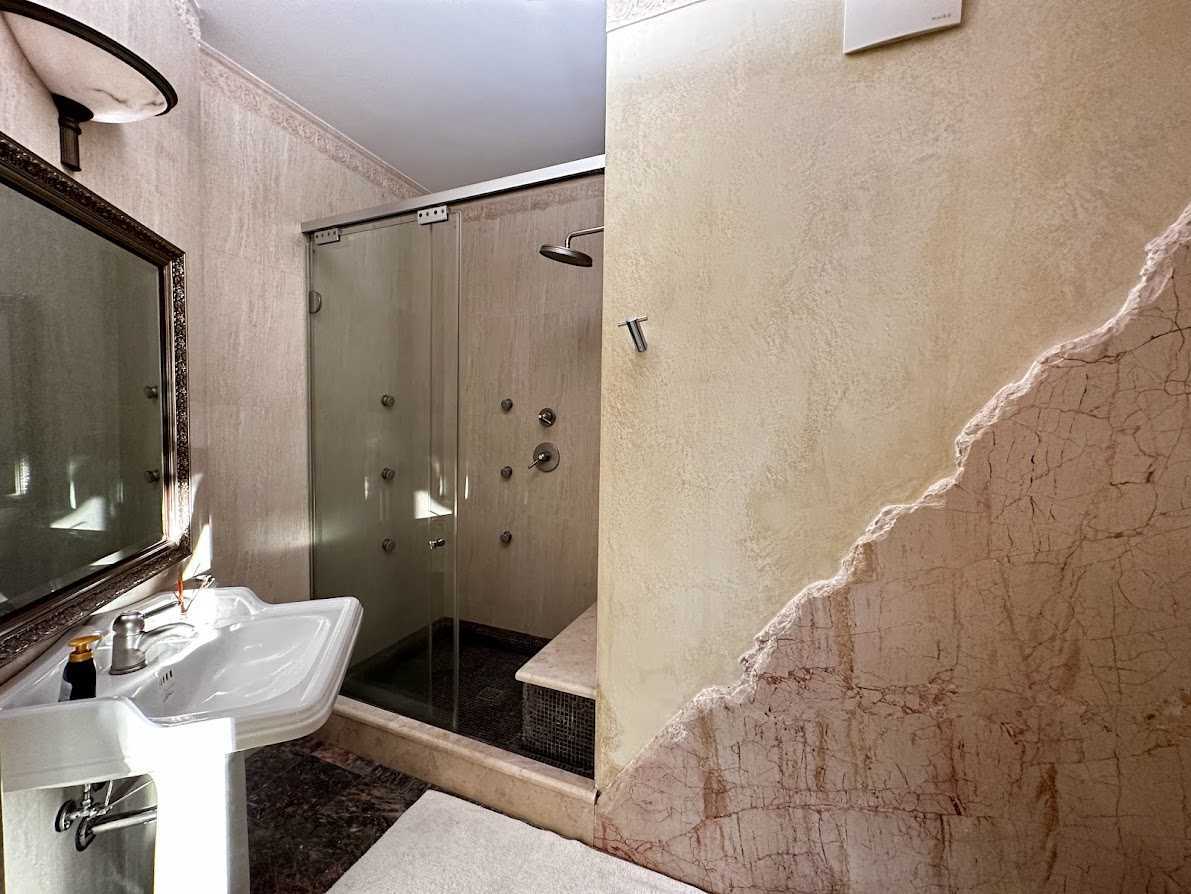 Оренда 3-кімнатної квартири 186 м², Жилянська вул., 59