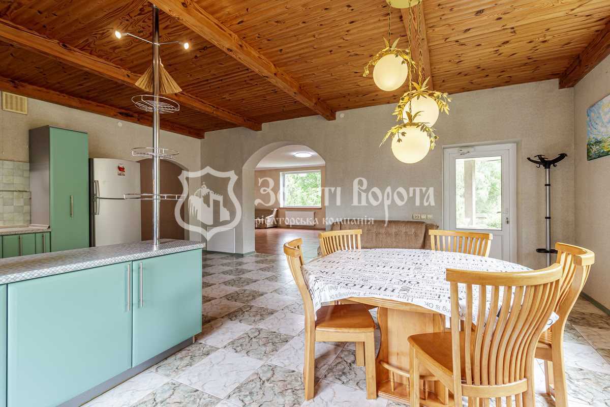 Продаж будинку 400.8 м², Польова, 26