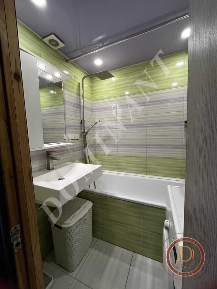 Продажа 2-комнатной квартиры 50 м², Звенигородская ул., 5