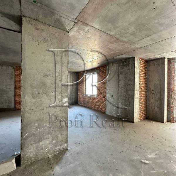 Продажа 3-комнатной квартиры 136 м², Михаила Драгомирова ул., 14А