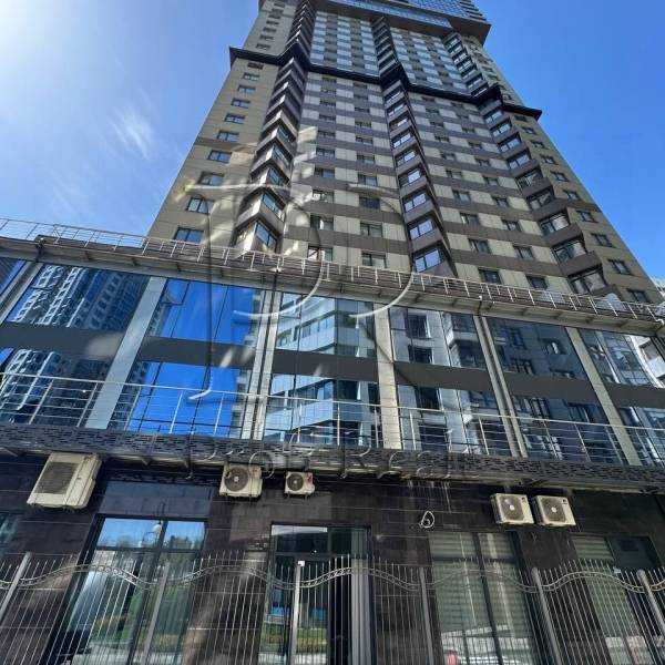 Продажа 3-комнатной квартиры 136 м², Михаила Драгомирова ул., 14А