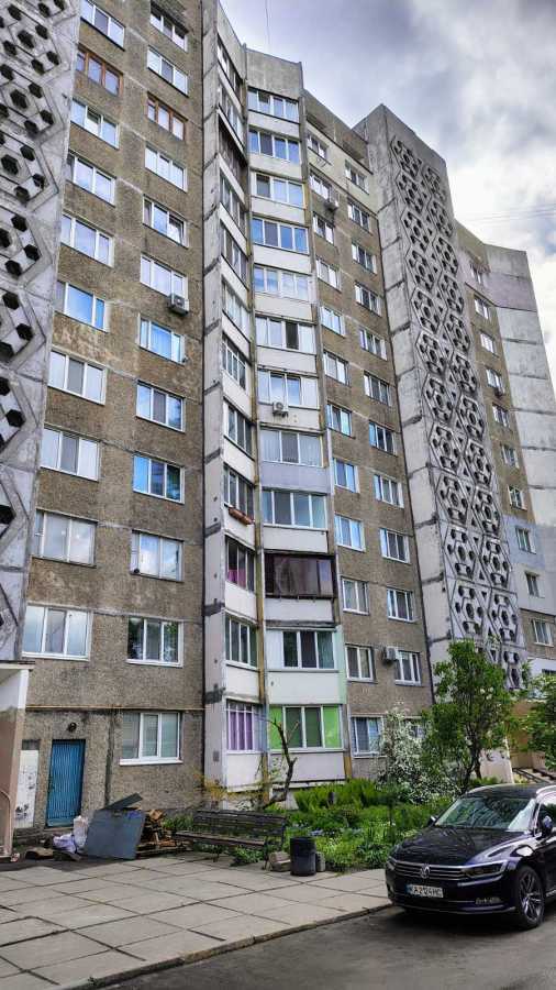 Продажа 3-комнатной квартиры 69 м², Георгия Гонгадзе просп., 12