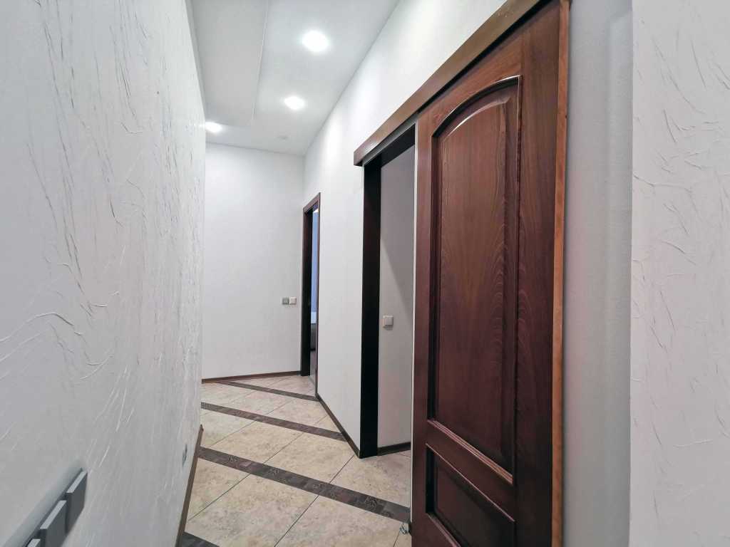 Аренда 4-комнатной квартиры 153 м², Богдана Хмельницкого ул., 41