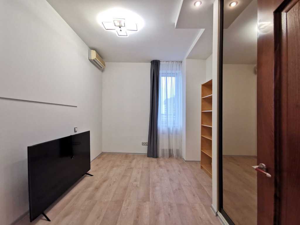 Аренда 4-комнатной квартиры 153 м², Богдана Хмельницкого ул., 41