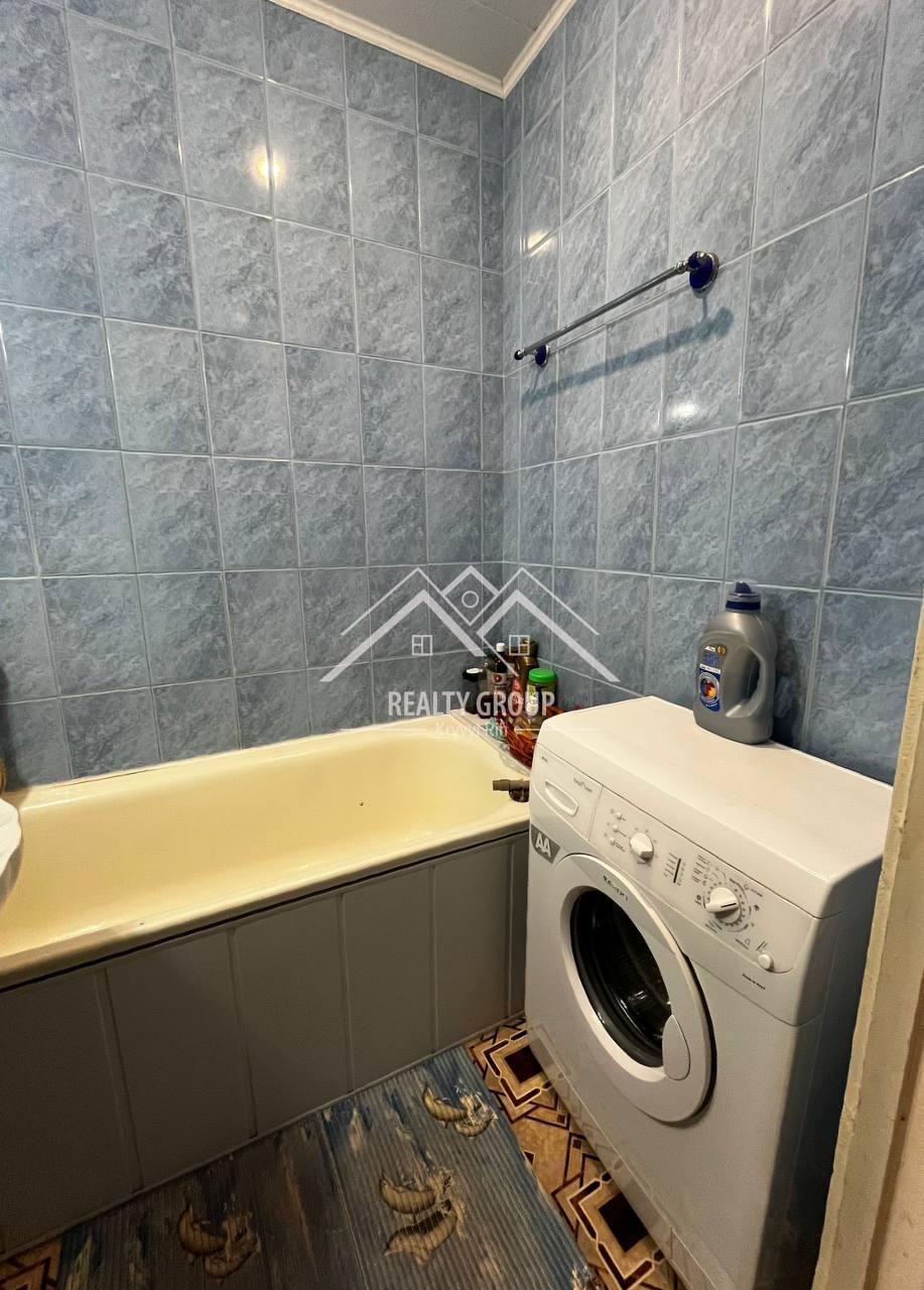 Продаж 3-кімнатної квартири 62.4 м², Сонячний вул., 9