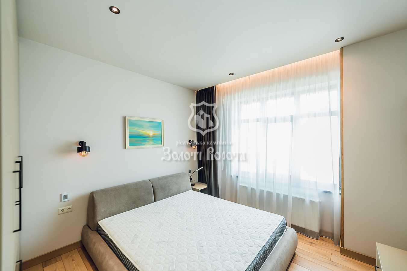 Продажа 4-комнатной квартиры 211 м², Евгения Коновальца ул., 36Е