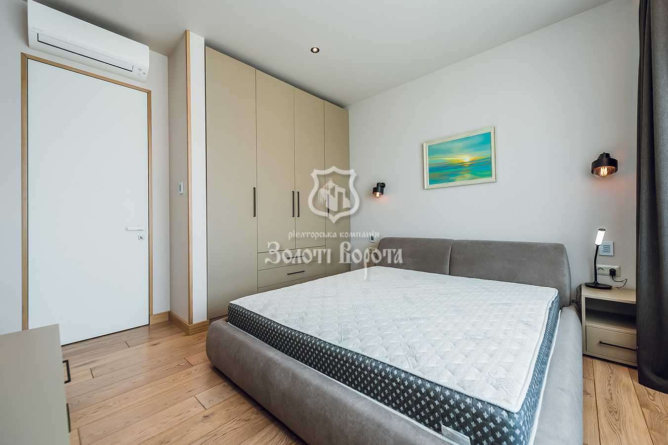 Продажа 4-комнатной квартиры 211 м², Евгения Коновальца ул., 36Е