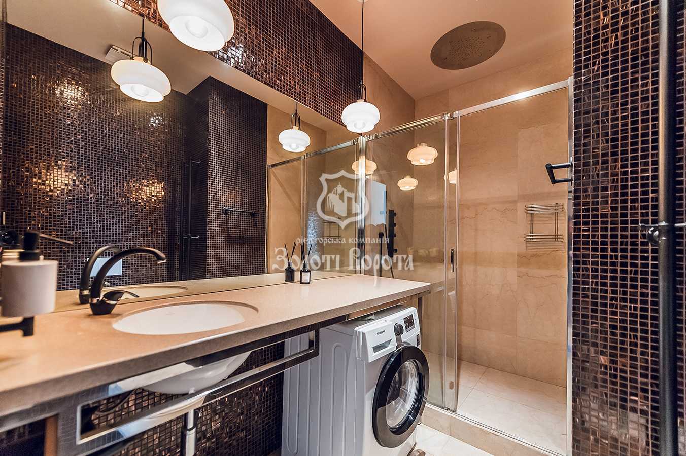 Продажа 4-комнатной квартиры 211 м², Евгения Коновальца ул., 36Е