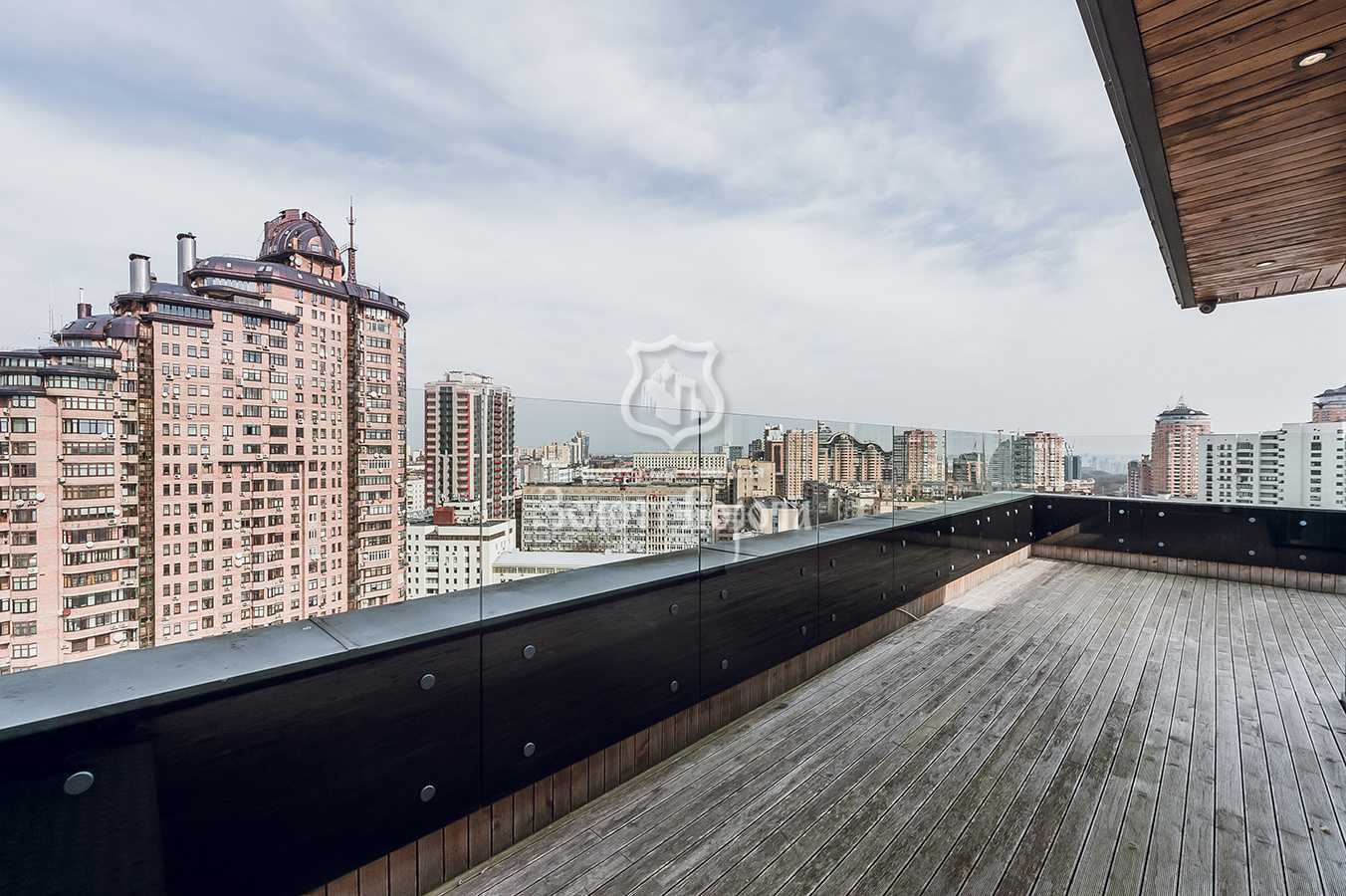 Продажа 4-комнатной квартиры 211 м², Евгения Коновальца ул., 36Е
