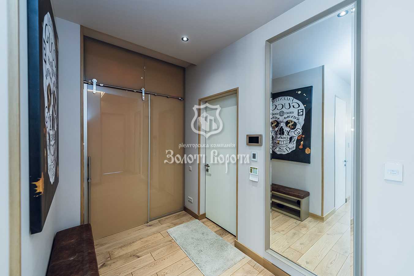 Продажа 4-комнатной квартиры 211 м², Евгения Коновальца ул., 36Е