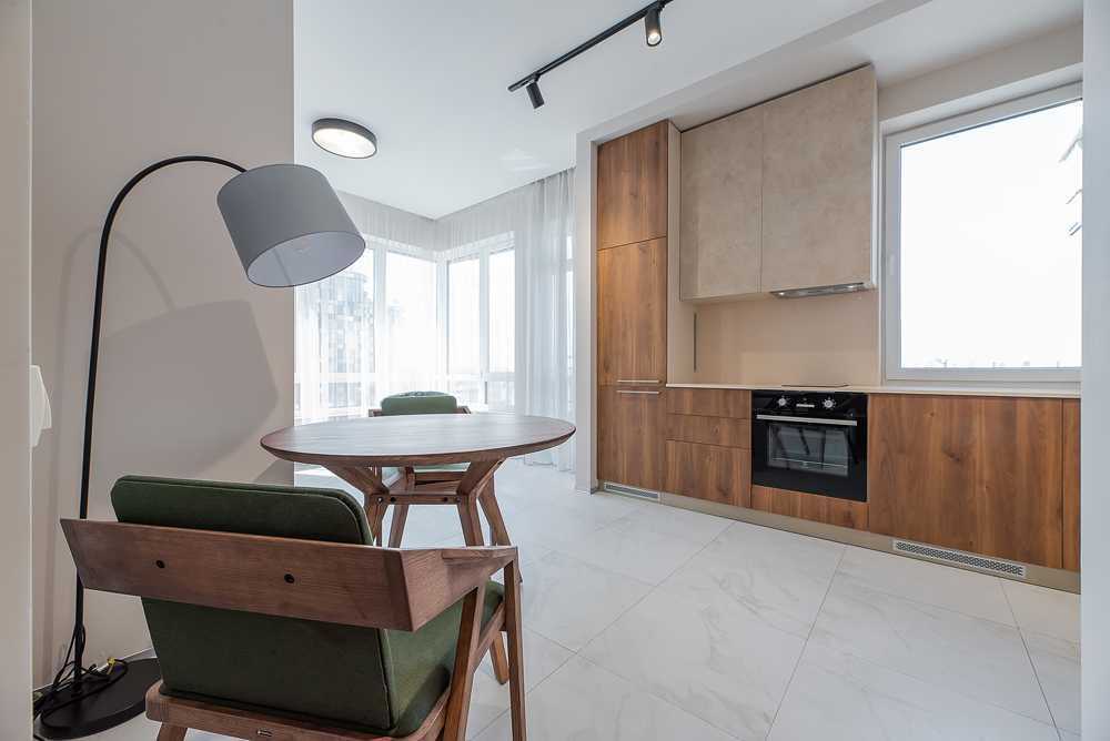 Оренда 2-кімнатної квартири 87 м², Ділова вул., 4