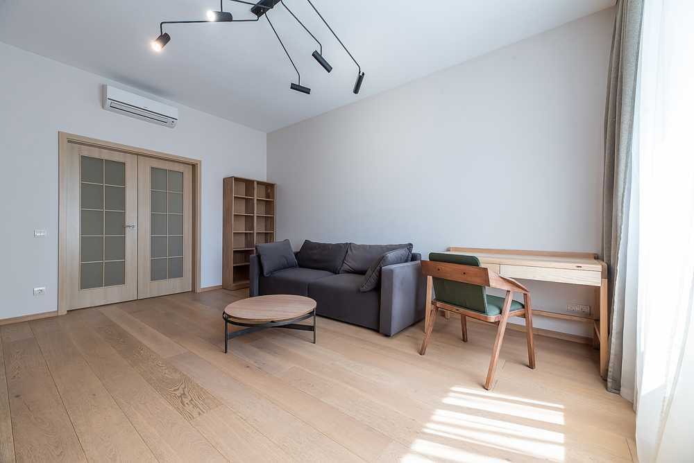 Оренда 2-кімнатної квартири 87 м², Ділова вул., 4