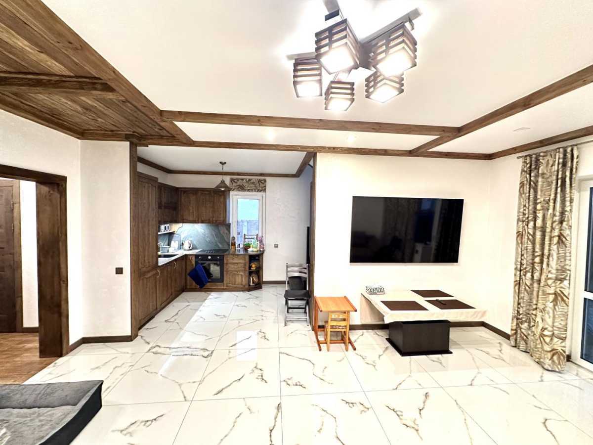 Продаж будинку 120 м², 2/10