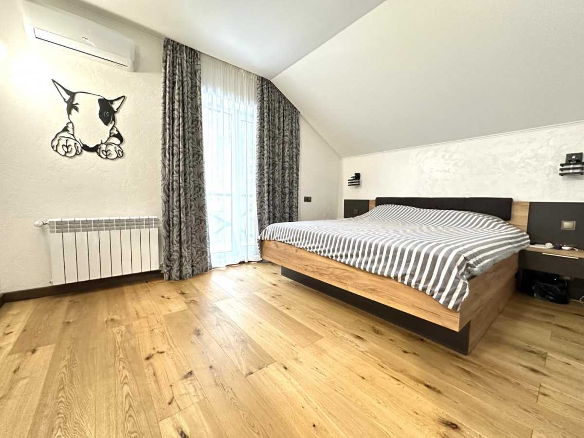 Продаж будинку 120 м², 2/10