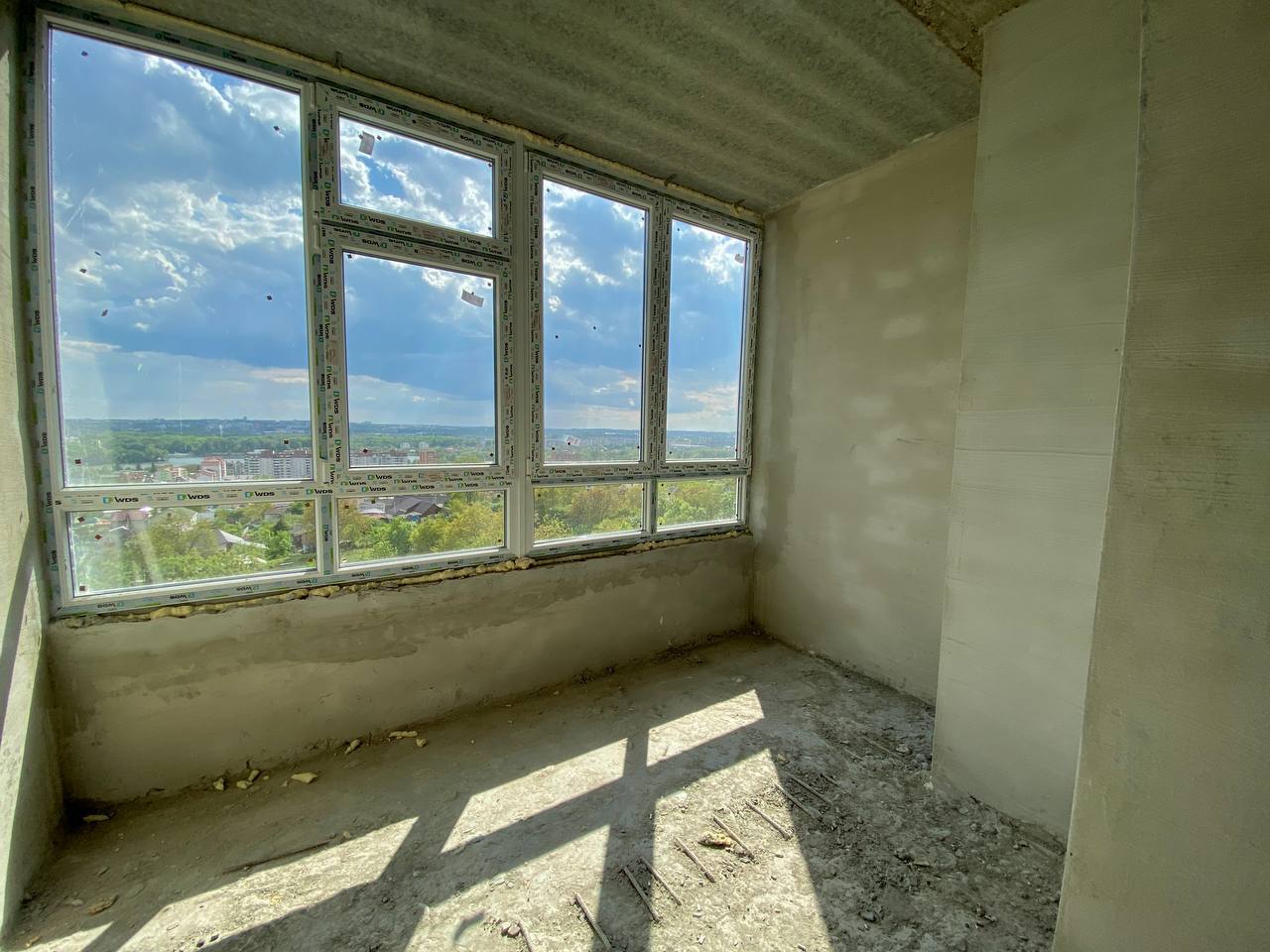 Продажа 1-комнатной квартиры 40.92 м², Николая Мазура ул.