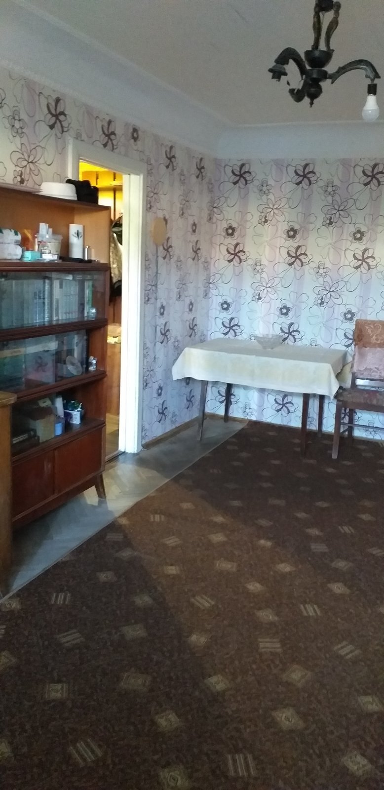Оренда 3-кімнатної квартири 57 м², Макіївська вул., 4