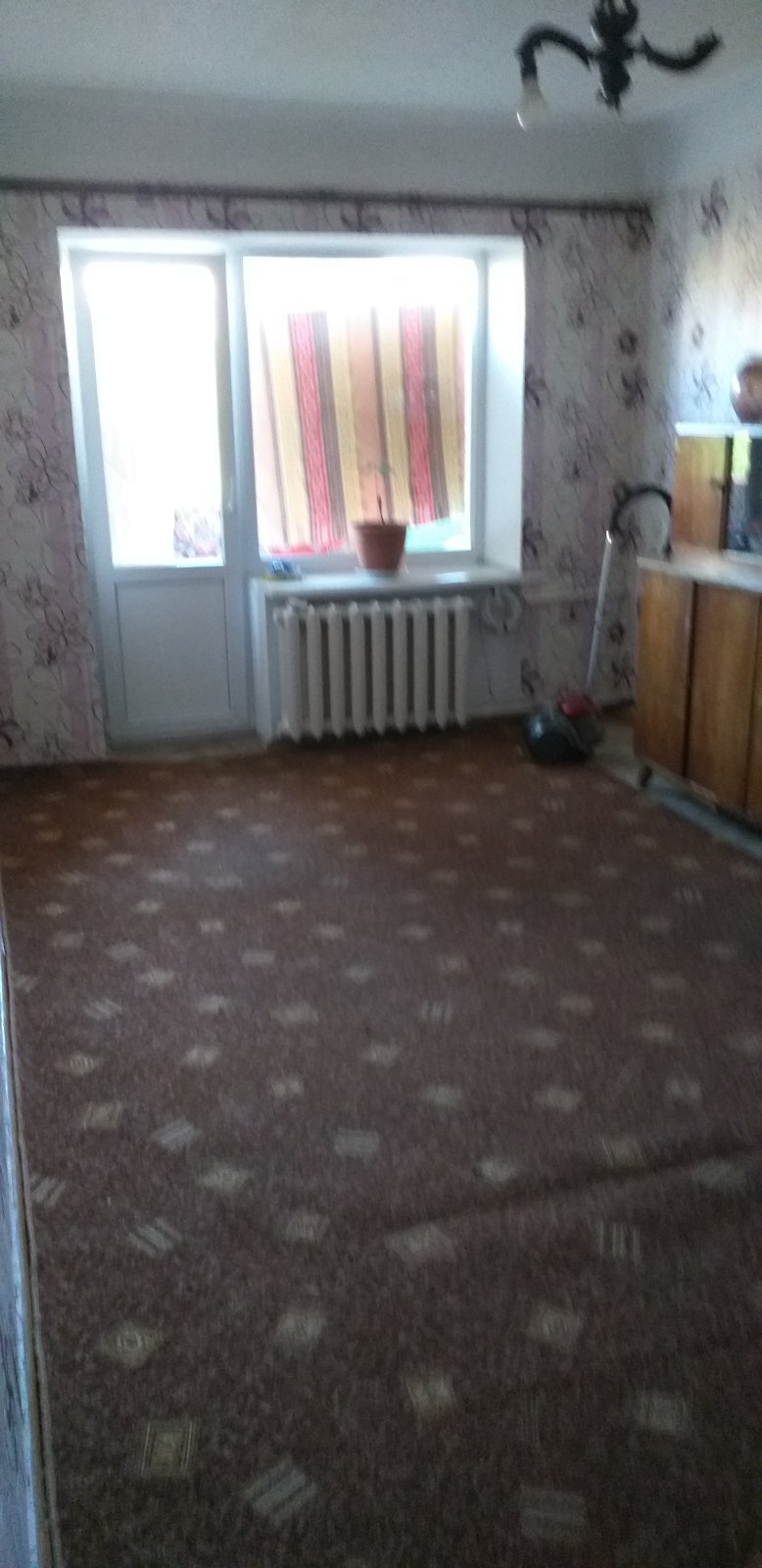 Оренда 3-кімнатної квартири 57 м², Макіївська вул., 4