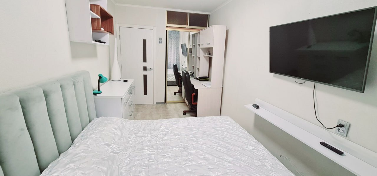 Продажа 3-комнатной квартиры 58 м², Леонида Стромцова ул.