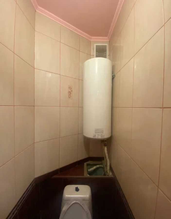 Продажа 3-комнатной квартиры 80 м², Уликовая ул., Харківське шосе, 180/21