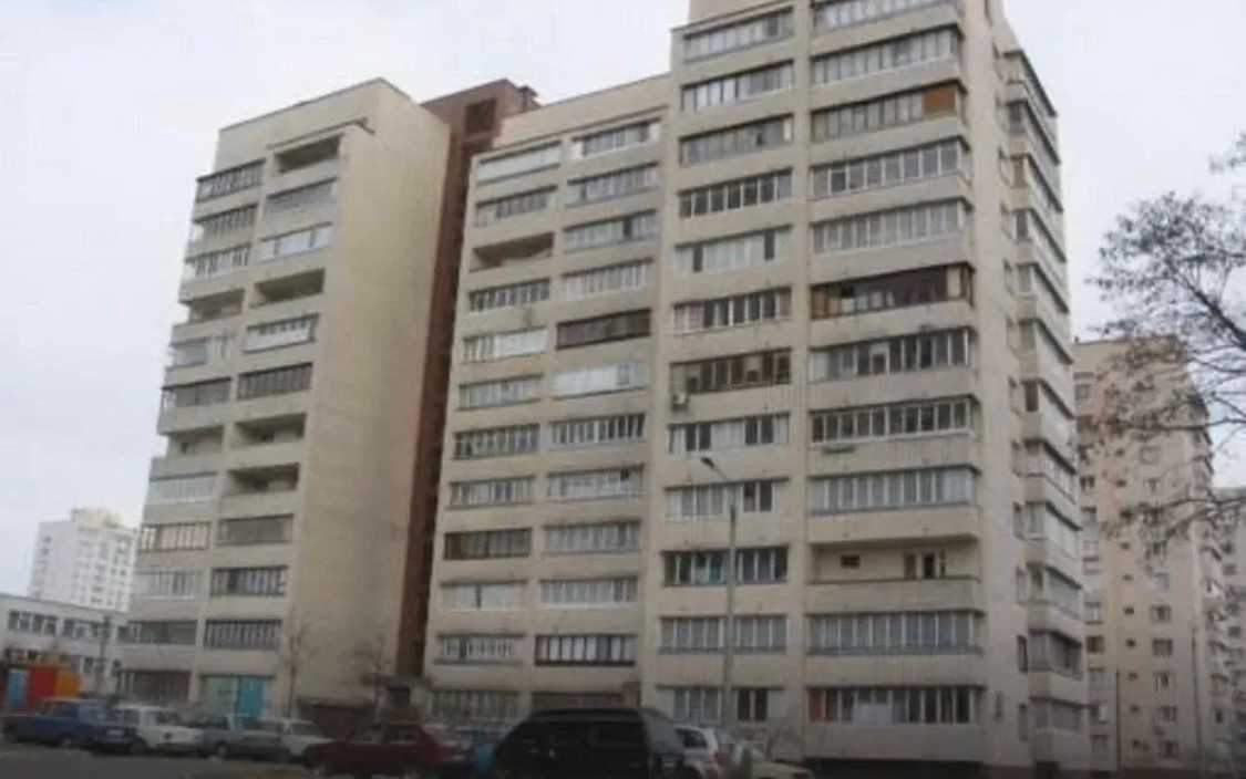 Продажа 3-комнатной квартиры 80 м², Уликовая ул., Харківське шосе, 180/21