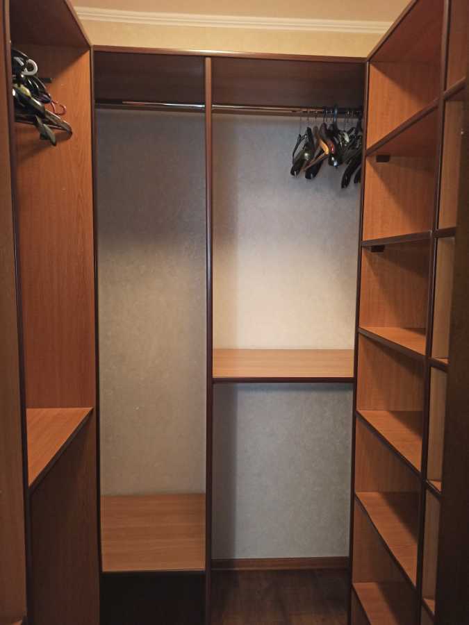 Оренда 4-кімнатної квартири 128 м², Микільсько-Слобідська вул., 2Б