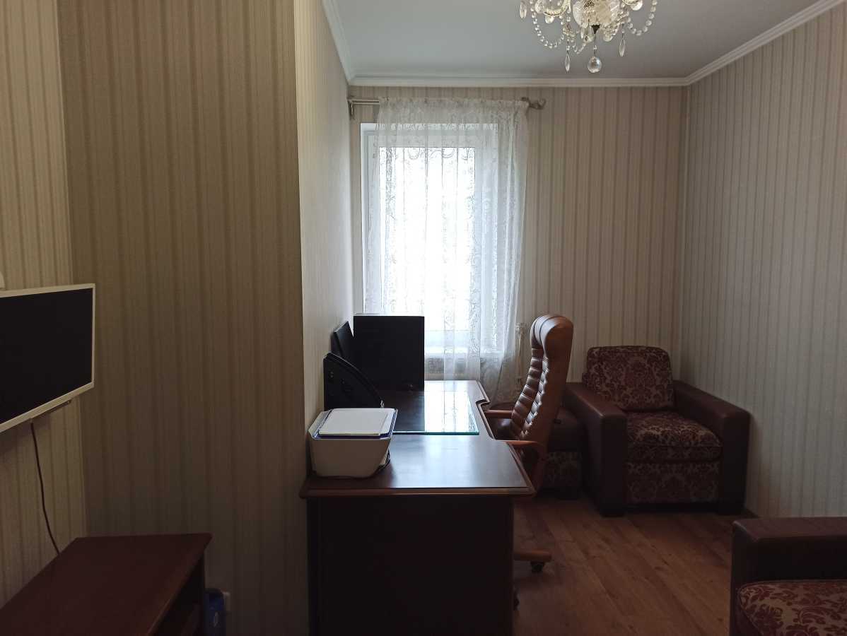 Оренда 4-кімнатної квартири 128 м², Микільсько-Слобідська вул., 2Б